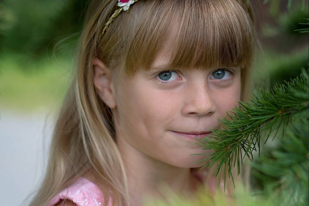 Girl Wearing Soft Multifocal Contact Lenses